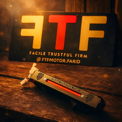 مناسب برای تمام موتورها و نصب در انتهای ترکبند موتور سیکلت واین امکان رو به راکب پشت سر میده که از طرفین موتوری که باکس نصب شده بتونه راهنما زدن ویا ترمز گرفتن موتور شمارو بهتر ببینه و چنانچه چراغ ترمز فابریک موتور مشکلی براش پیش بیاد با این چراغ خیالتون راحته که وسیله نقلیه پشت سر شما از ترمز گرفتن شما مطلع میشه همچنین جای چراغ راهنما دوم داره که میتونین علاوه بر راهنما اصلی رو این قطعه هم ببندین تا دوبل بشه یا راهنماهای اصلی رو انتقال بدین روش خلاصه برای امنیت بیشتر خودتون طراحی شده این قطعه