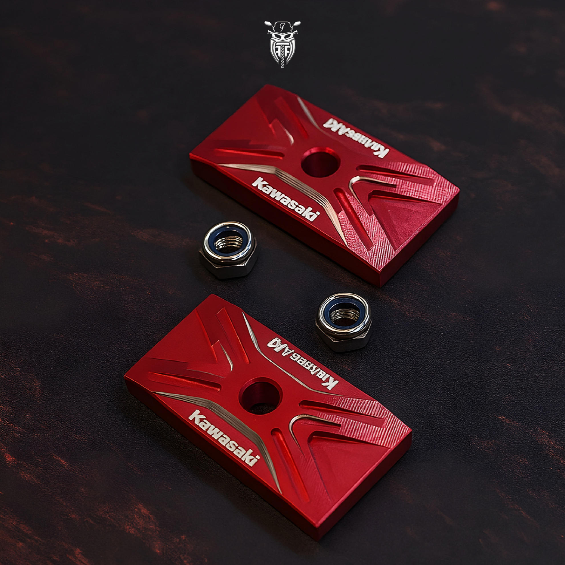 تصویر از استپ دوشاخ عقب ورسیس قرمز