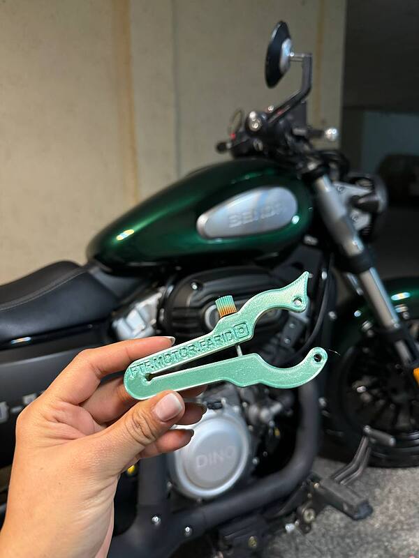 تصویر از کروز کنترل موتور سیکلت فیروزه ای FTF