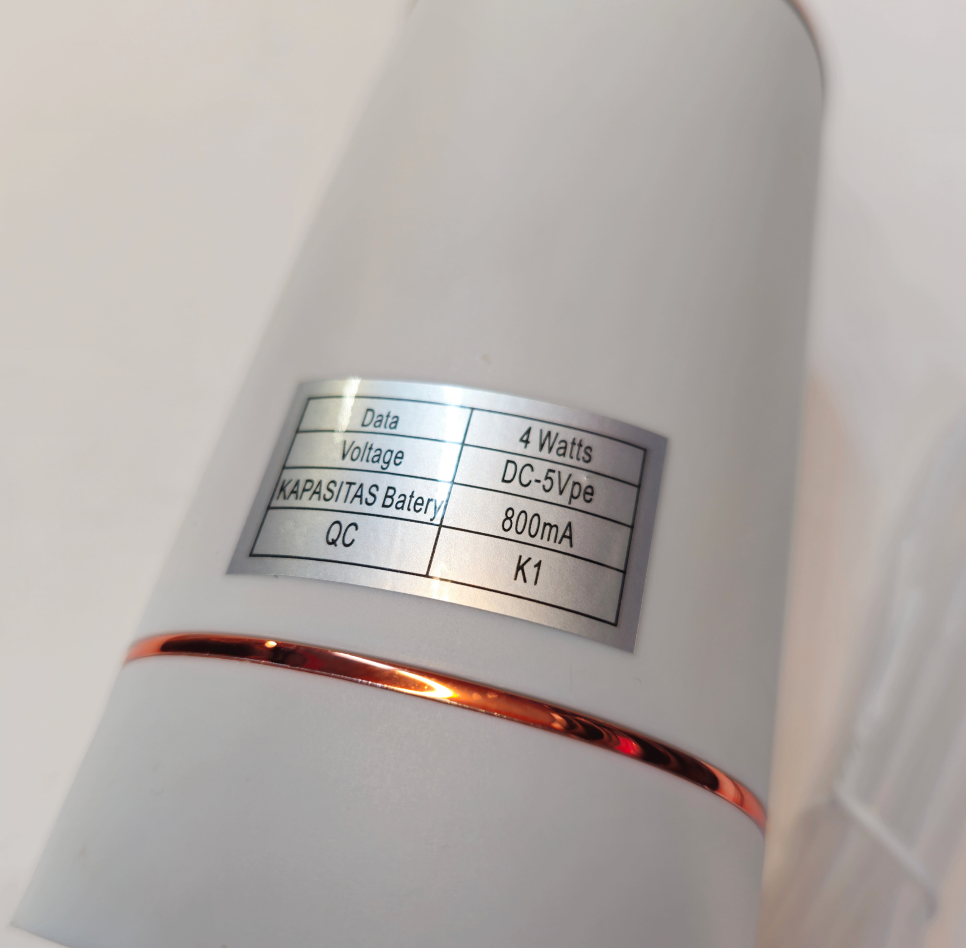 تصویر از پمپ آب گالن و بطری