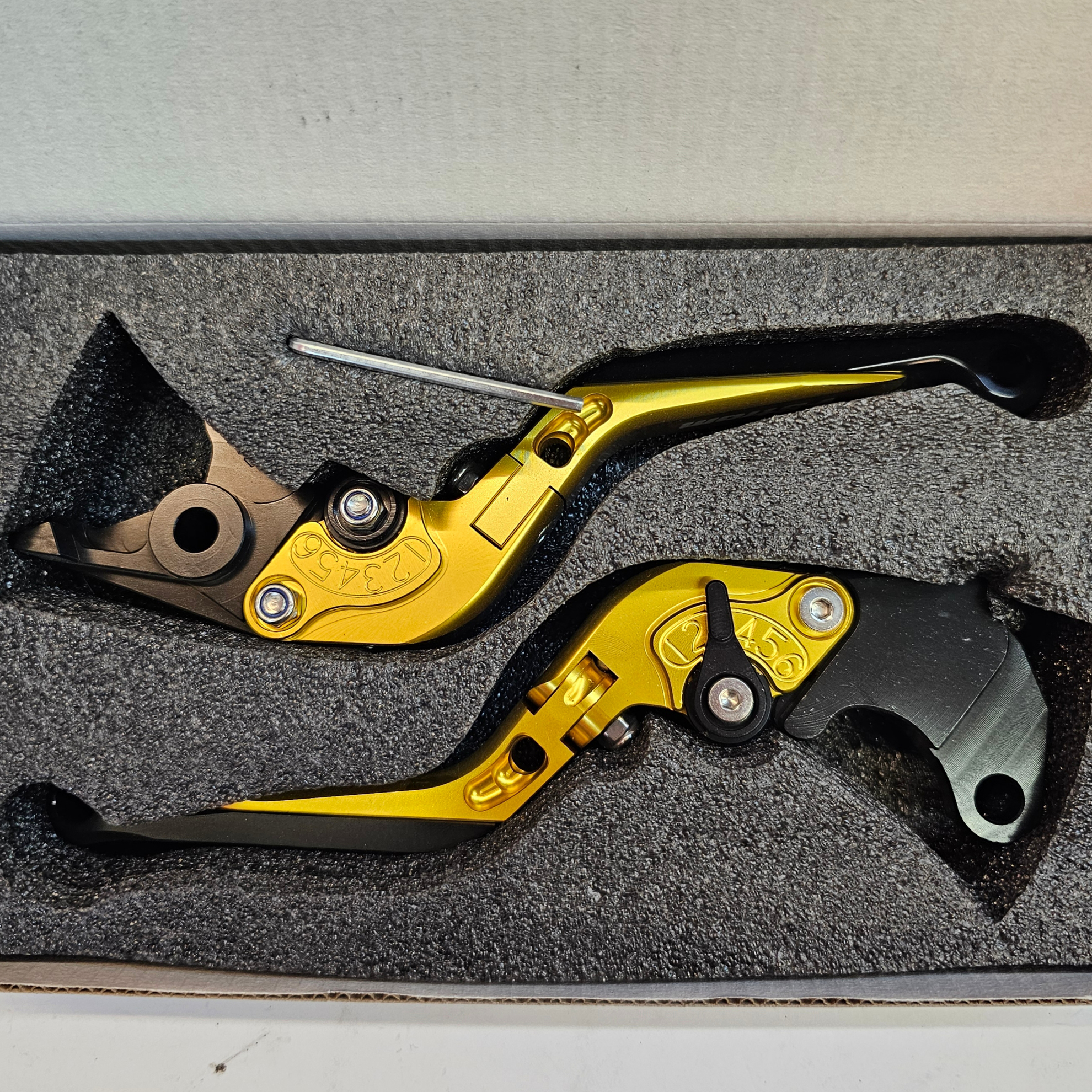 تصویر از کتی کلاچ و ترمز V-STROM زرد