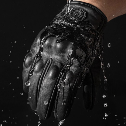 تصویر از دستکش چرم مشکی پروتکشن