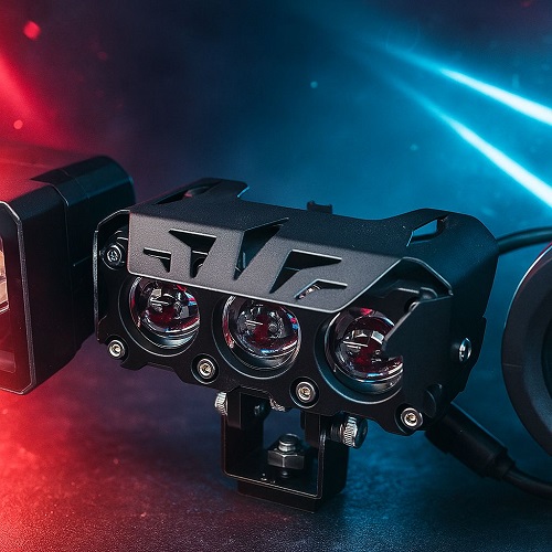 تصویر از پروژکتور سه لنز خفاشی تکی اصلی